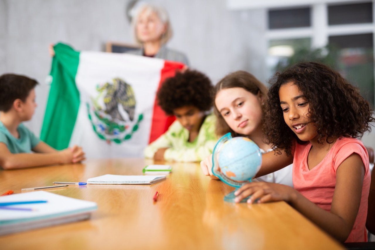 bilingual-education-teacher-flag-globe